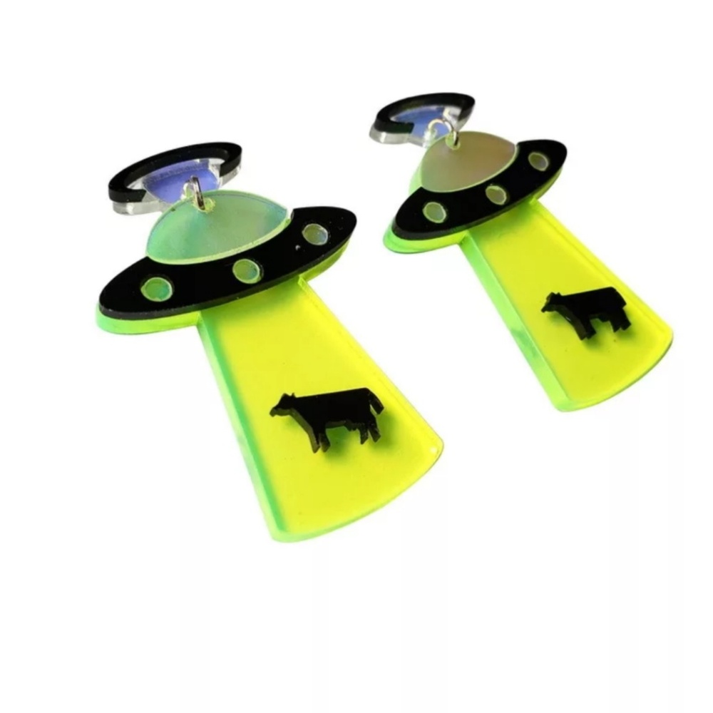 Beam Me Up Scottie UFO Earrings